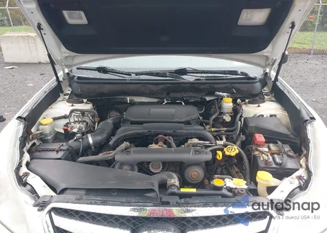 2011 Subaru Legacy 2.5I z USA, uszkodzony, nr VIN 4S3BMBA60B3263991